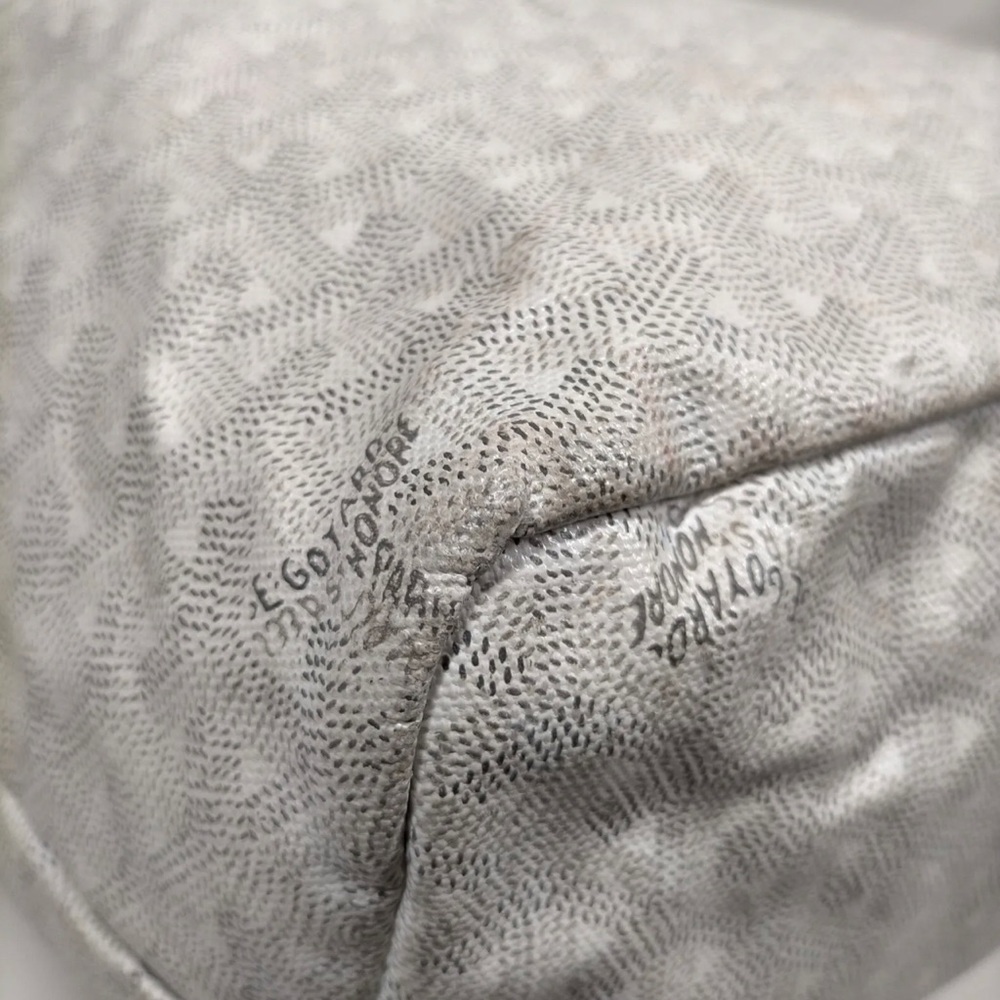 Goyard S Louis White Tote Bag - Picture 6 of 15